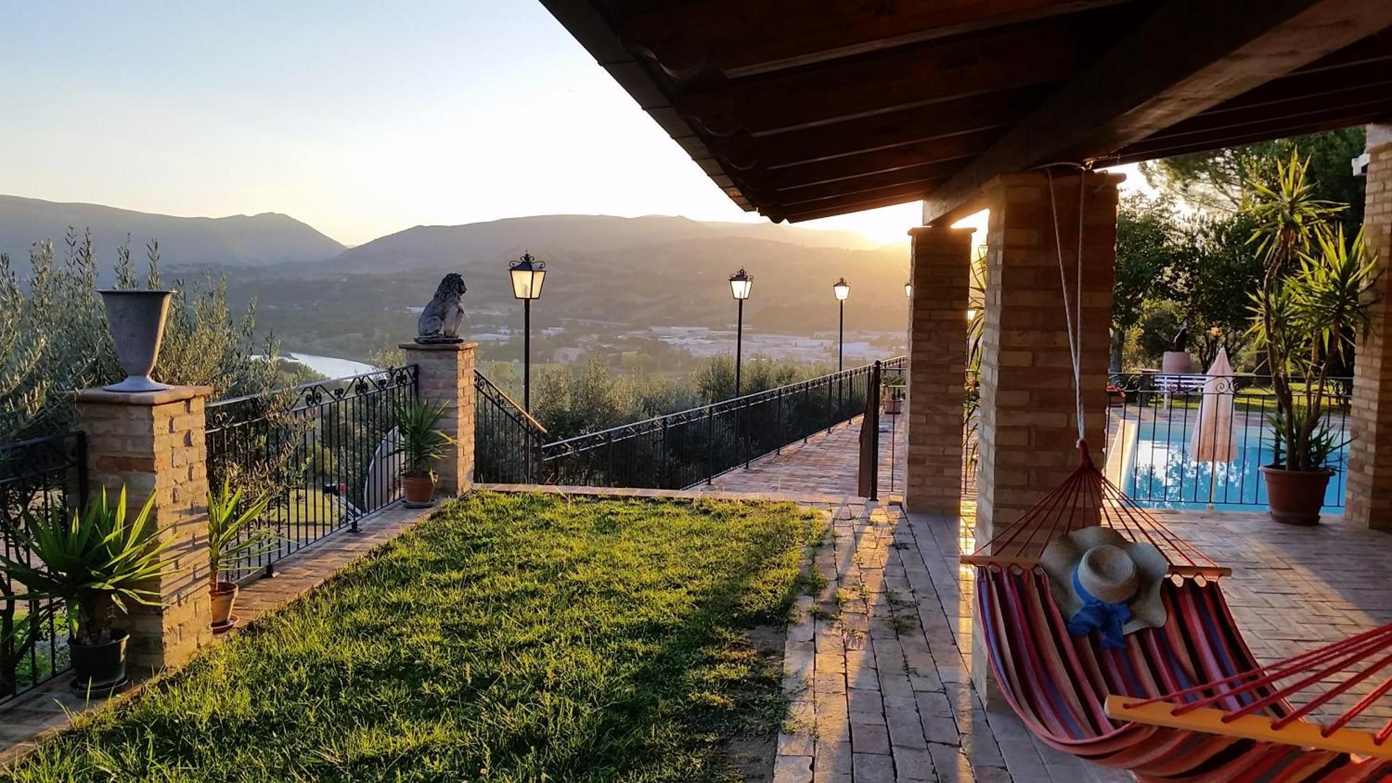 Agriturismo Pascucci Tolentino Exterior foto