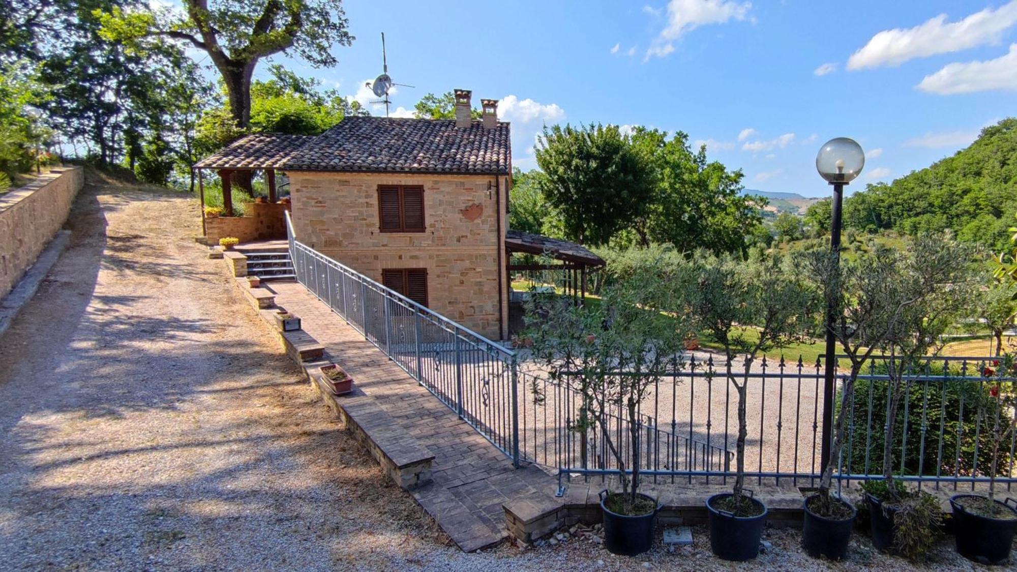 Agriturismo Pascucci Tolentino Quarto foto